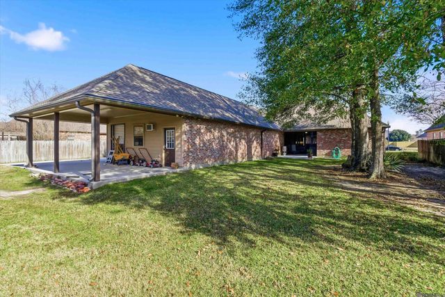 17736 Lake Vista Dr, Greenwell Springs, LA 70739