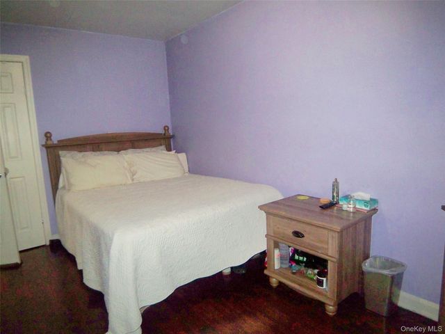 4382 Byron Avenue, Bronx, NY 10466