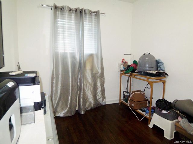 4382 Byron Avenue, Bronx, NY 10466