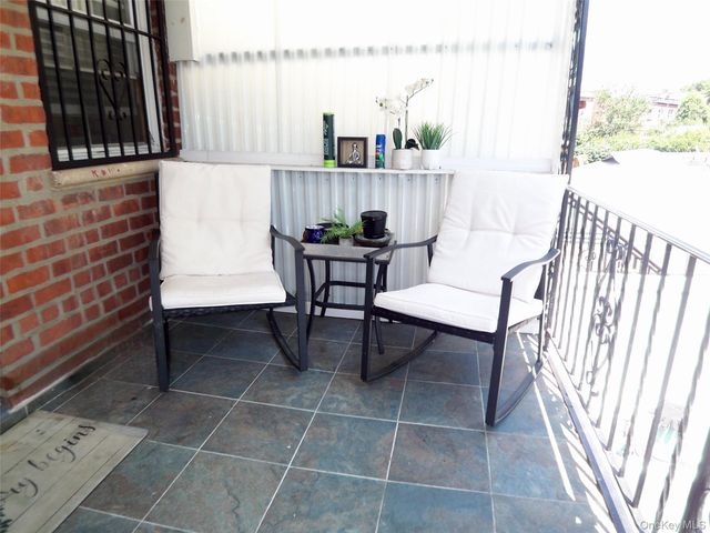 4382 Byron Avenue, Bronx, NY 10466