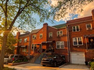 4382 Byron Avenue, Bronx, NY 10466