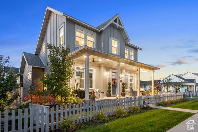 10924 S PADDLE BOARD WAY, South Jordan, UT 84009