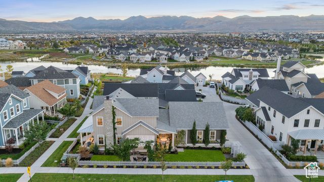 10924 S PADDLE BOARD WAY, South Jordan, UT 84009