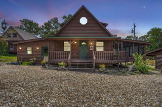 200 Big Bear Boulevard, Hollister, MO 65672
