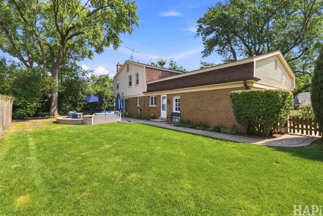 4000 Picardy Drive, Northbrook, IL 60062