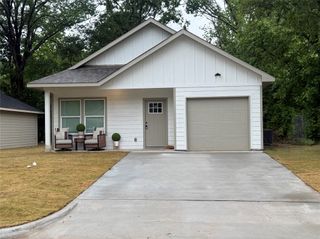 407 Carter Street, Sulphur Springs, TX 75482
