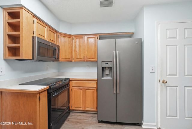 2263 OAK FOREST Drive, Jacksonville Beach, FL 32250