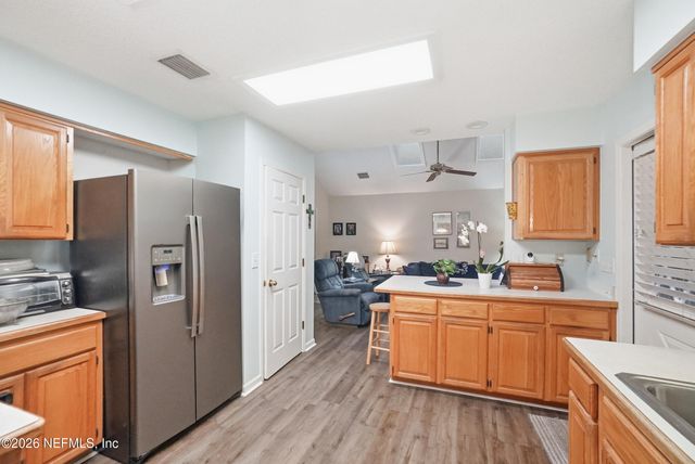 2263 OAK FOREST Drive, Jacksonville Beach, FL 32250