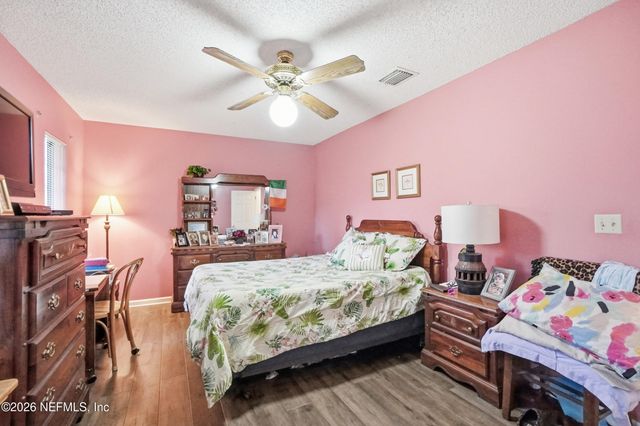 2263 OAK FOREST Drive, Jacksonville Beach, FL 32250