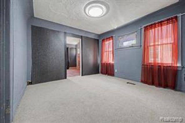 9275 Appoline Street, Detroit, MI 48228
