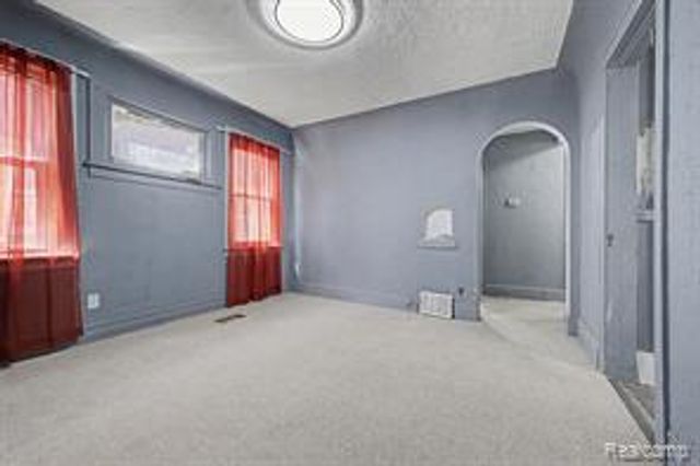 9275 Appoline Street, Detroit, MI 48228