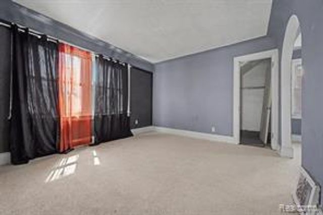 9275 Appoline Street, Detroit, MI 48228