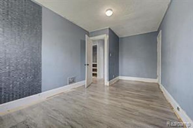 9275 Appoline Street, Detroit, MI 48228