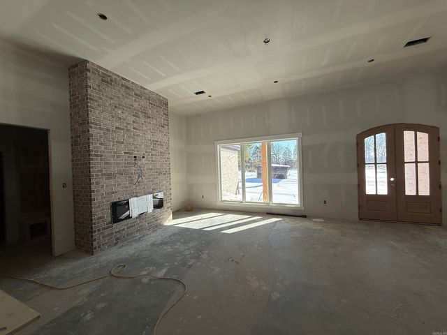 45 Ules Watson Drive, Greenbrier, AR 72058