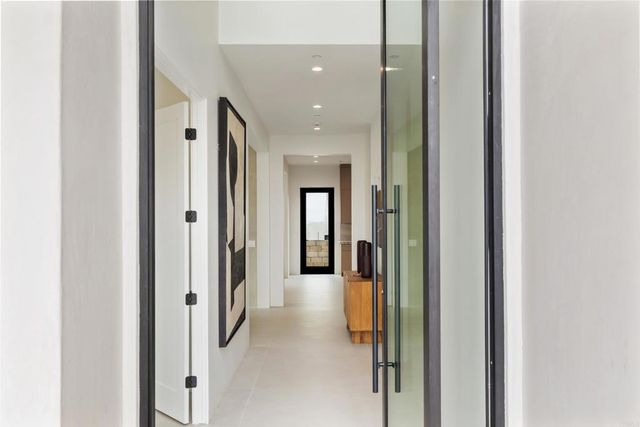 3794 Highland Drive, Carlsbad, CA 92008