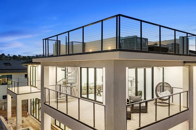 3794 Highland Drive, Carlsbad, CA 92008