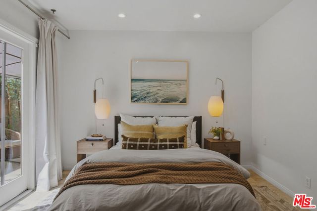 11838 Kiowa Avenue 101, Los Angeles, CA 90049