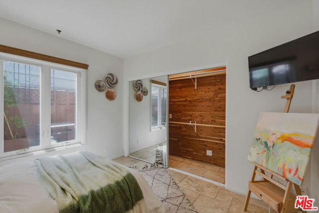 11838 Kiowa Avenue 101, Los Angeles, CA 90049