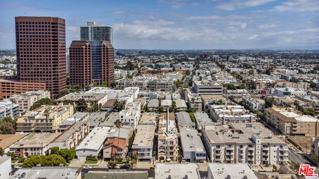 11838 Kiowa Avenue 101, Los Angeles, CA 90049