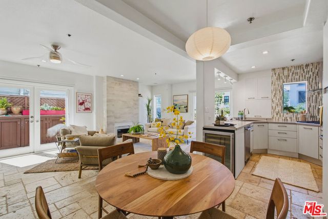 11838 Kiowa Avenue 101, Los Angeles, CA 90049