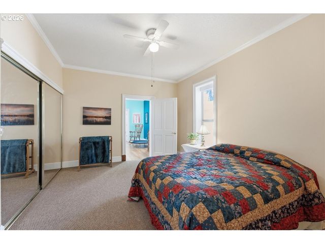 7062 RIVER BEND Dr Ne, Silverton, OR 97381