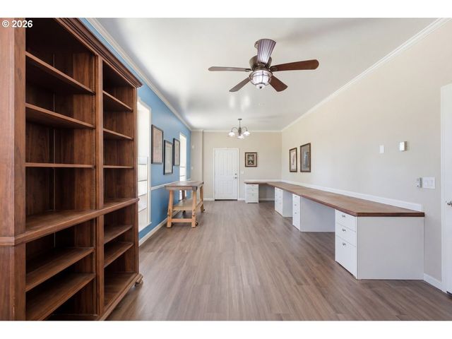 7062 RIVER BEND Dr Ne, Silverton, OR 97381