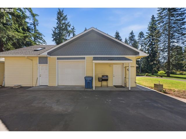 7062 RIVER BEND Dr Ne, Silverton, OR 97381
