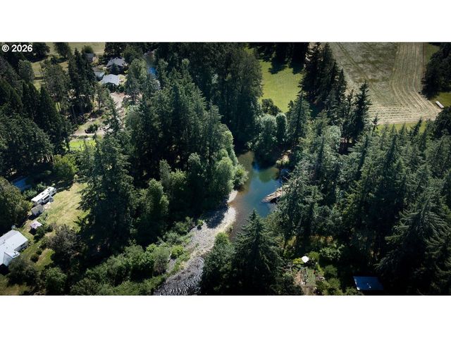 7062 RIVER BEND Dr Ne, Silverton, OR 97381