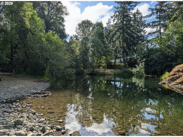 7062 RIVER BEND Dr Ne, Silverton, OR 97381