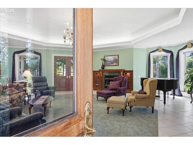 7062 RIVER BEND Dr Ne, Silverton, OR 97381