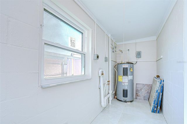 6214 N CLARK AVENUE, Tampa, FL 33614