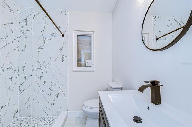 6214 N CLARK AVENUE, Tampa, FL 33614