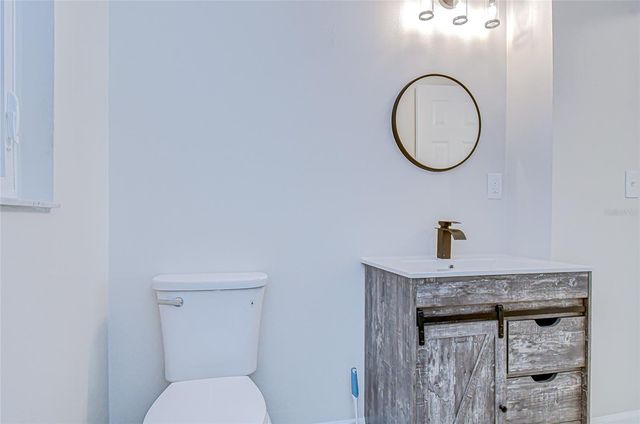 6214 N CLARK AVENUE, Tampa, FL 33614