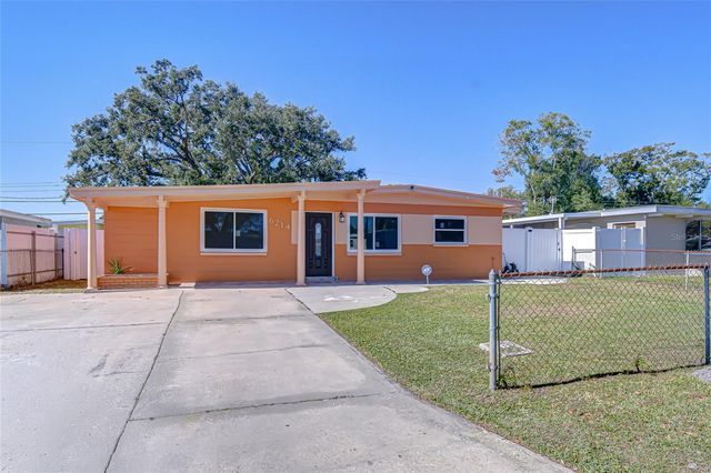 6214 N CLARK AVENUE, Tampa, FL 33614