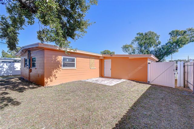 6214 N CLARK AVENUE, Tampa, FL 33614