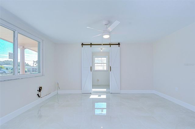 6214 N CLARK AVENUE, Tampa, FL 33614