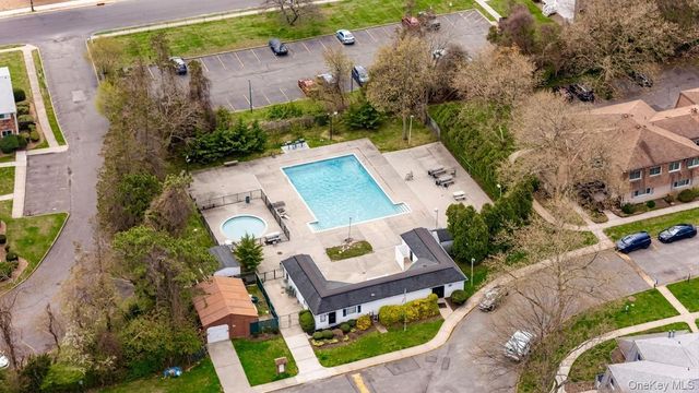 142 Feller Drive, Central Islip, NY 11722