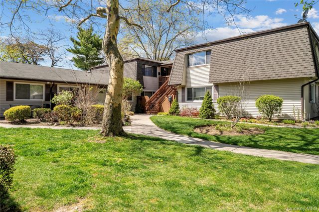 142 Feller Drive, Central Islip, NY 11722