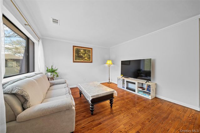 142 Feller Drive, Central Islip, NY 11722