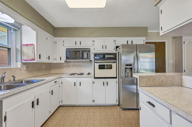 1630 Beachcomber Lane, Houston, TX 77062