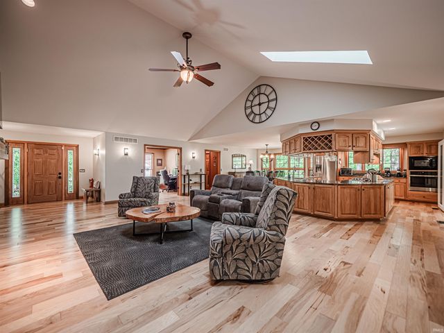 1166 Twin Lakes Court, Boonville, IN 47601