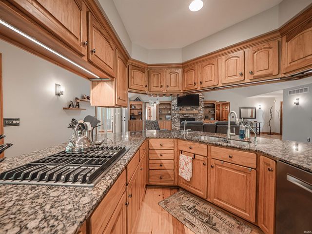 1166 Twin Lakes Court, Boonville, IN 47601