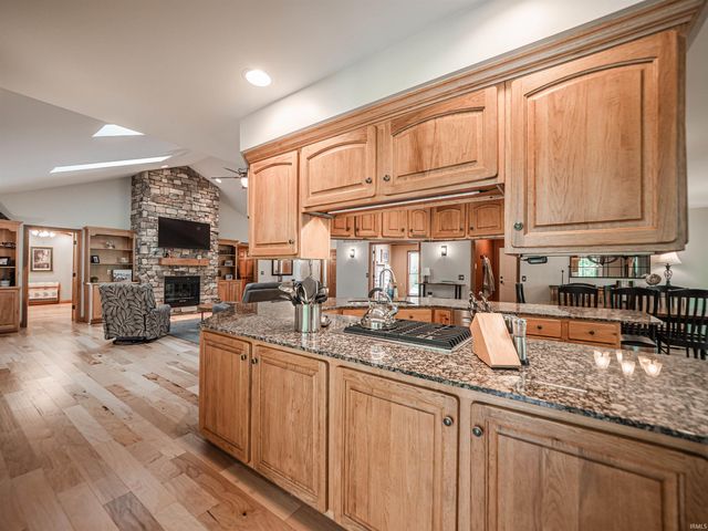 1166 Twin Lakes Court, Boonville, IN 47601