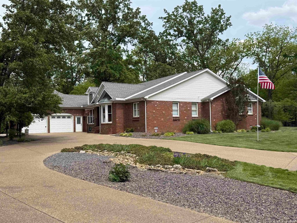 1166 Twin Lakes Court, Boonville, IN 47601