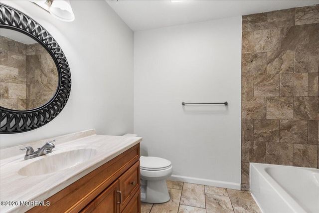 68 English Club Drive, Englishtown, NJ 07726