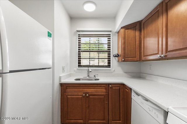 68 English Club Drive, Englishtown, NJ 07726
