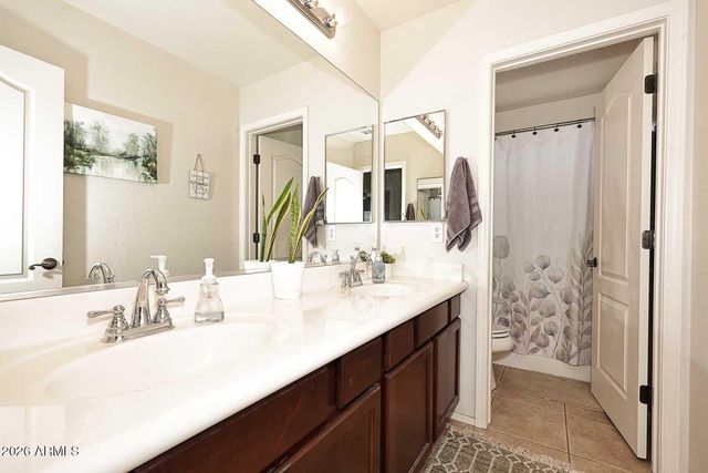 7132 W DARROW Street, Laveen, AZ 85339
