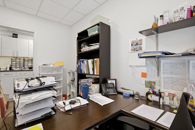 63 Shore Rd 32, Winchester, MA 01890