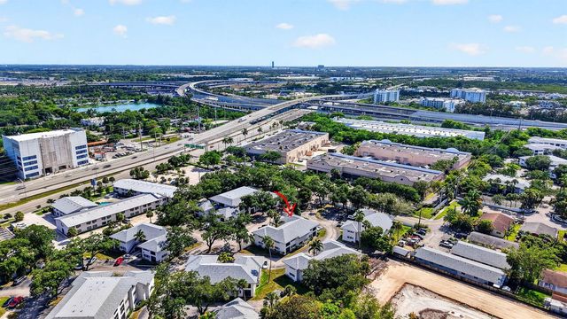 2550 SW 18th Terrace 2005, Fort Lauderdale, FL 33315
