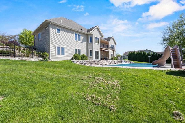 N1657 Carlin Road, Fort Atkinson, WI 53538